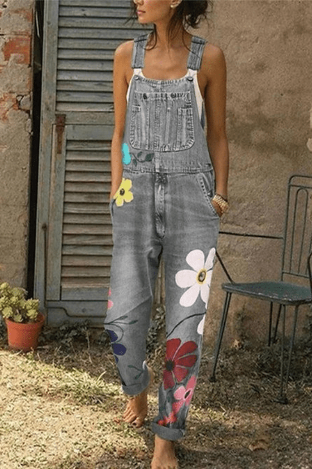 Tuta intera in denim da donna con dettagli floreali