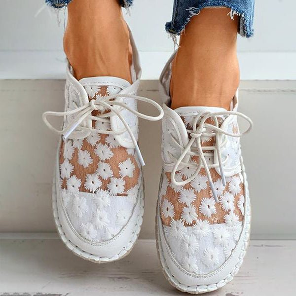 Eva - Embroidered Lace Shoes