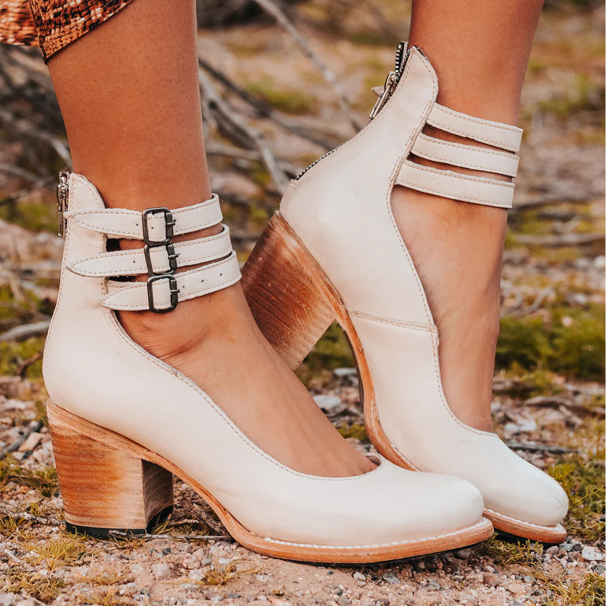Chaussures en cuir confortables pour femmes avec bride à la cheville